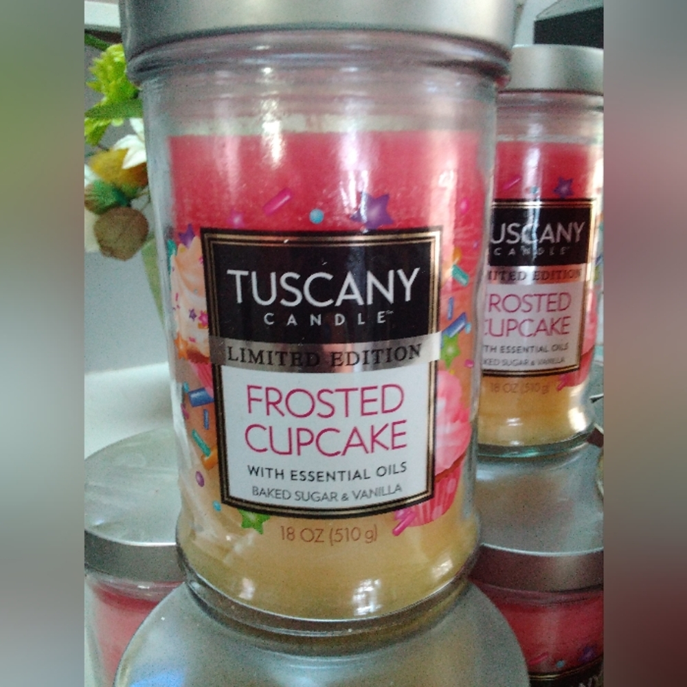 4 candles in bundle